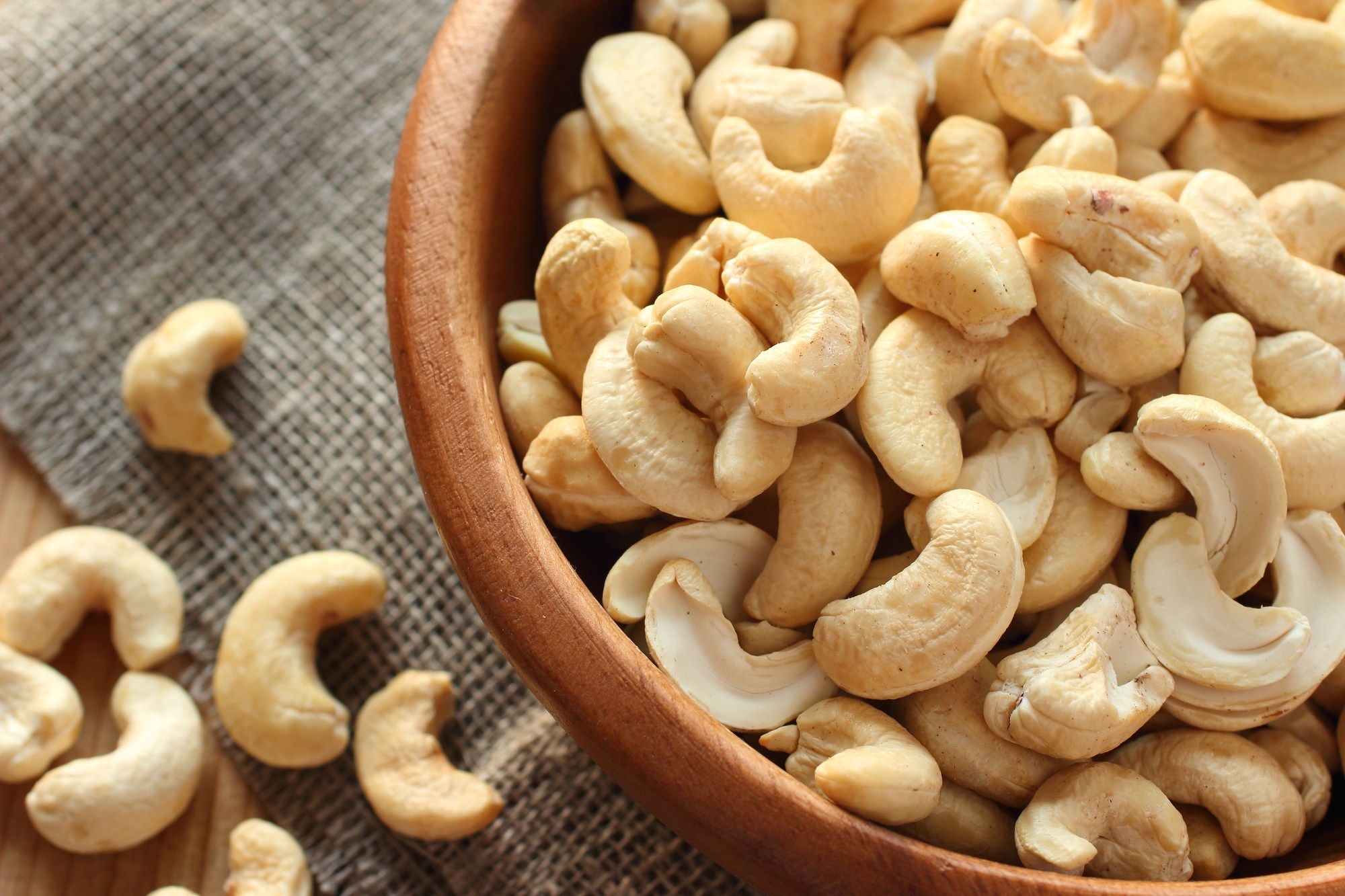 Leading Cashew Suppliers in Delhi